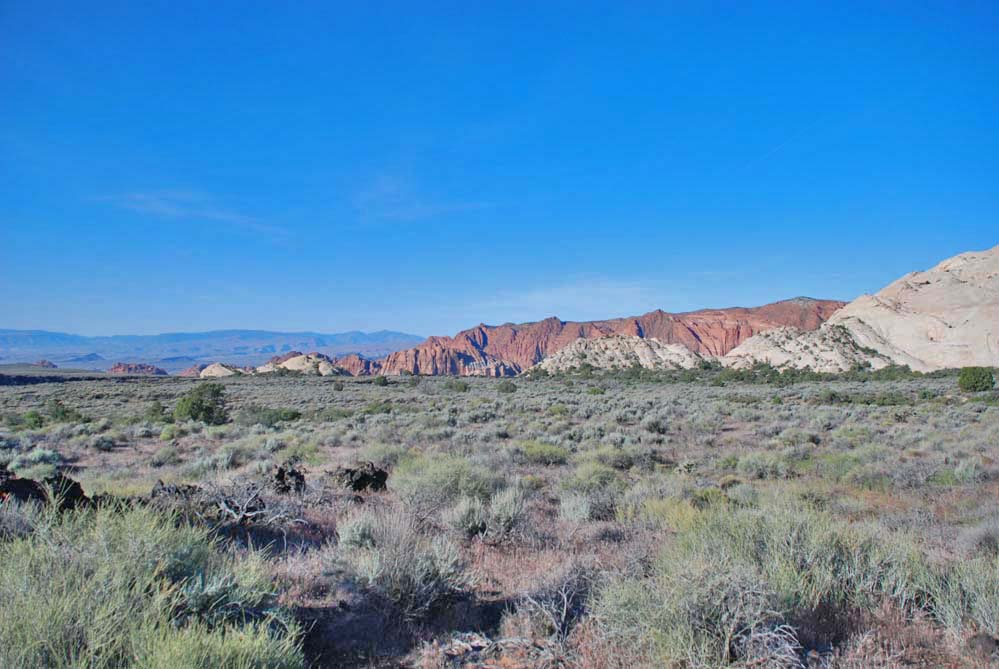 Whiterocks Amphitheater - Hike St George